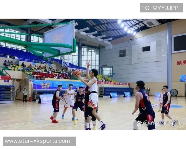 上海篮球队进攻表现分析与得失总结探讨